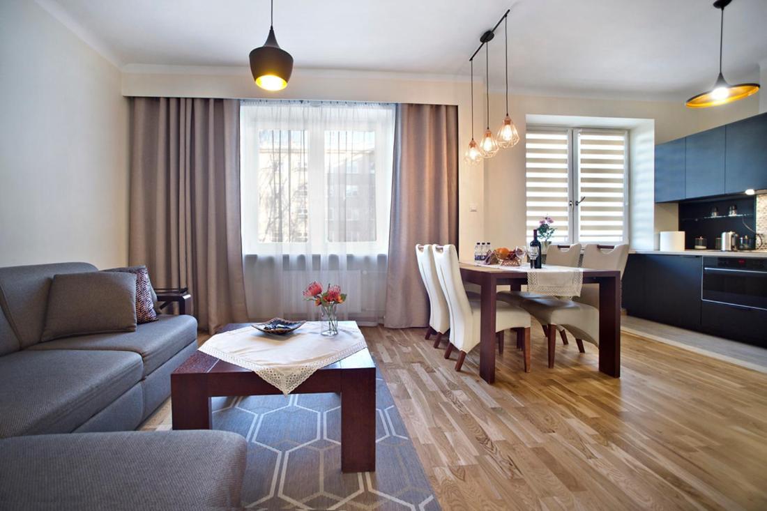 P&O Serviced Apartments Metro Mokotow Varsóvia Exterior foto